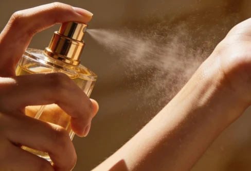 Scent That Lasts: Quality in First Copy Perfumes Wholesale - Luxstand first copy perfumes wholesale